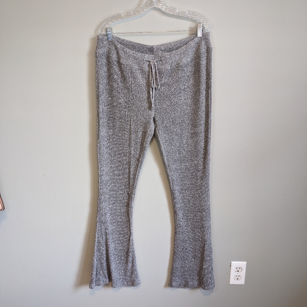 Express One Eleven Gray Flare Comfy Pants, size XL